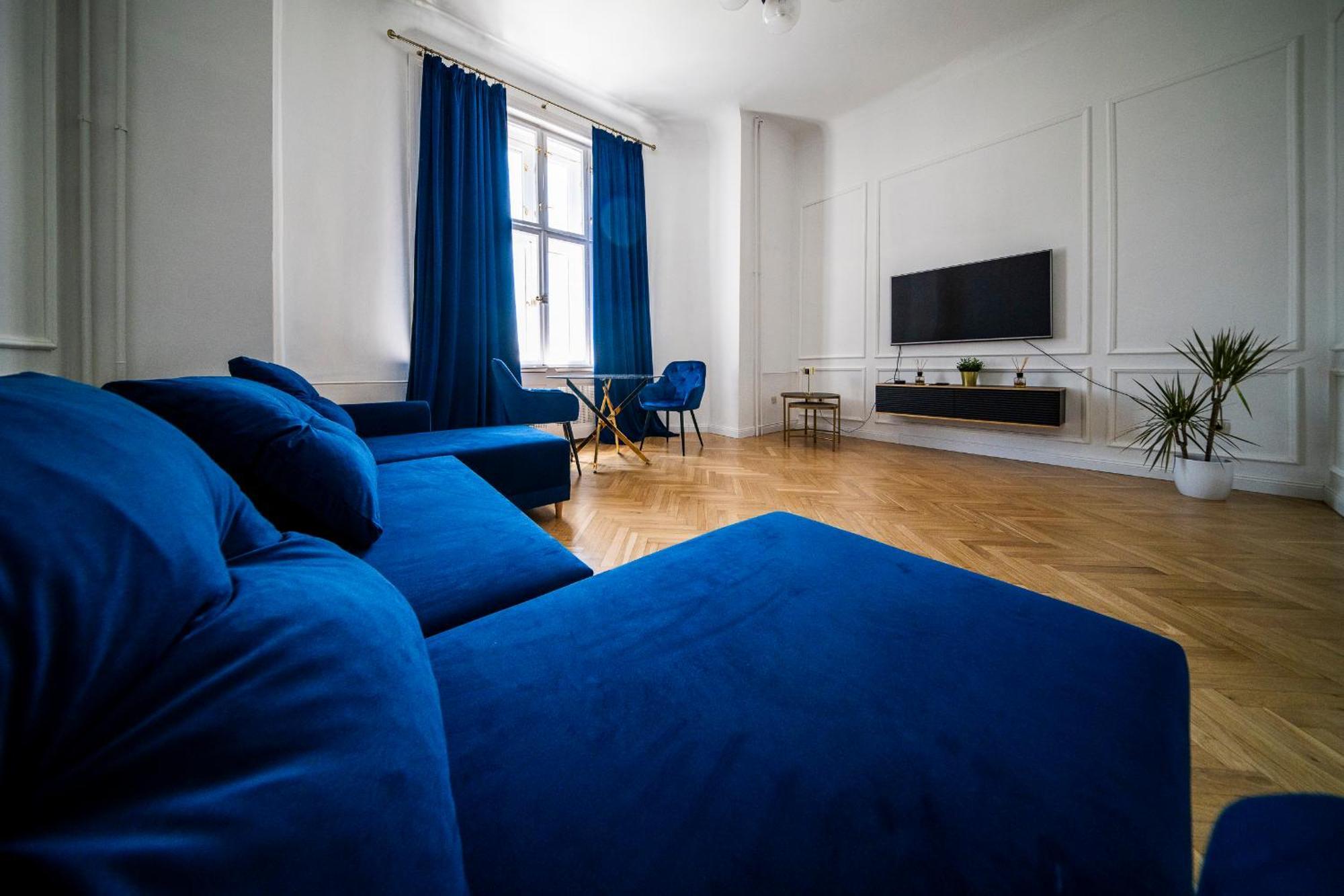 Riverfront Apartman *